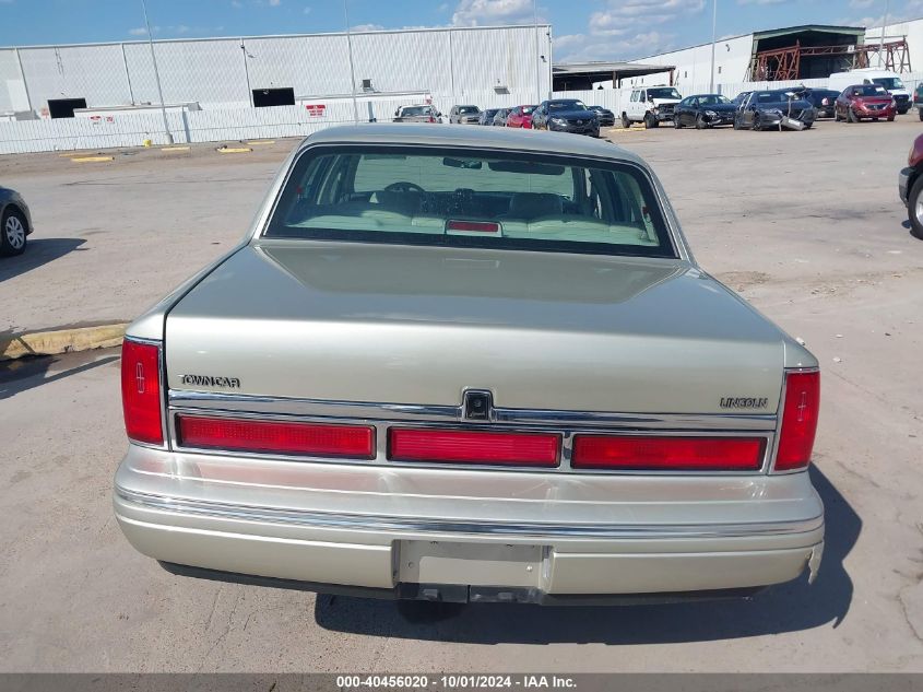 1997 Lincoln Town Car Signature VIN: 1LNLM82W9VY748378 Lot: 40456020