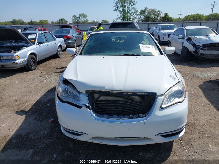 2014 Chrysler 200 Touring VIN: 1C3BCBEG2EN131060 Lot: 40456474