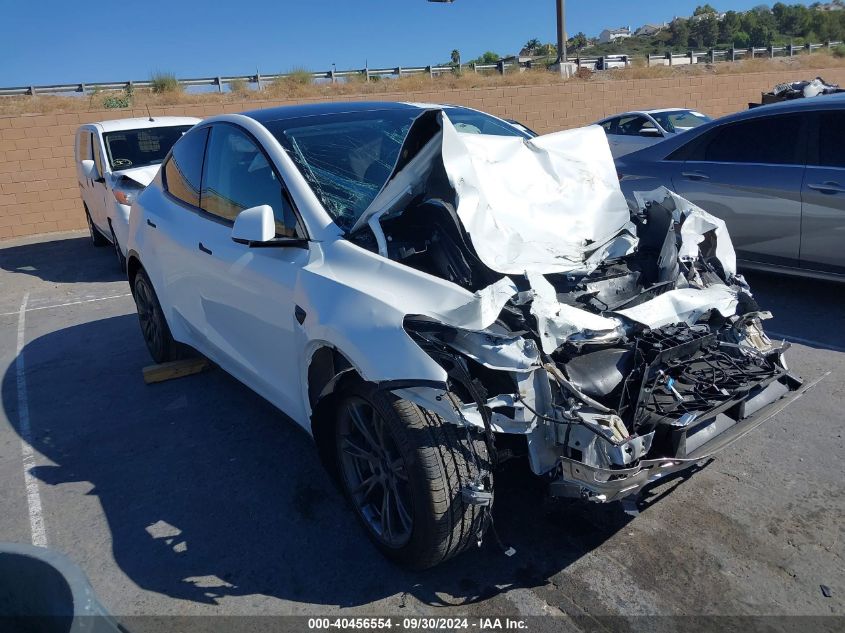 7SAYGAEEXRF108555 2024 TESLA MODEL Y - Image 1