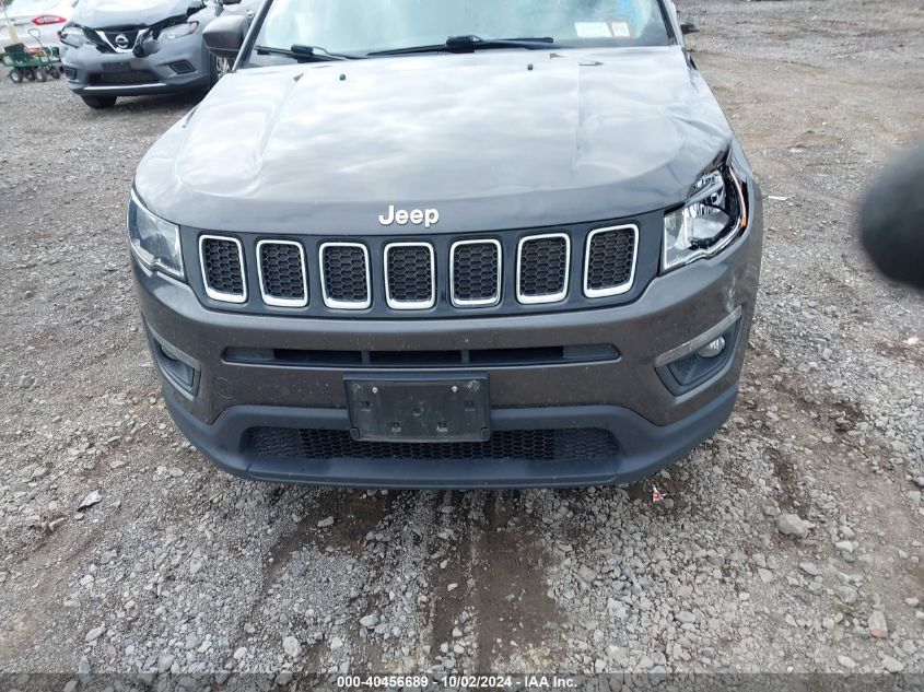 3C4NJDBB9JT349848 2018 Jeep Compass Latitude 4X4