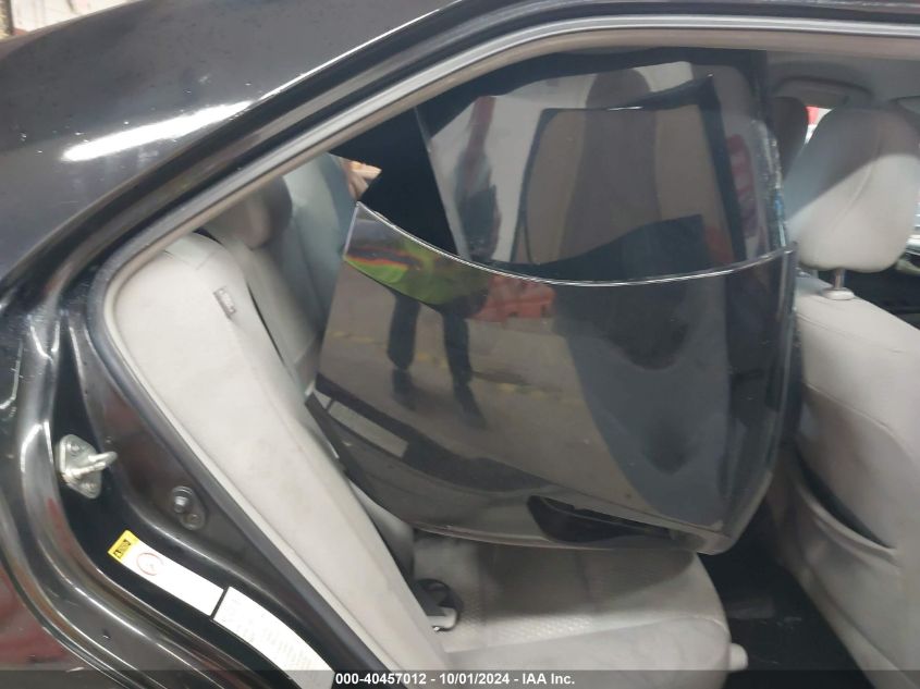 4T1BF1FK0DU219458 2013 Toyota Camry Le