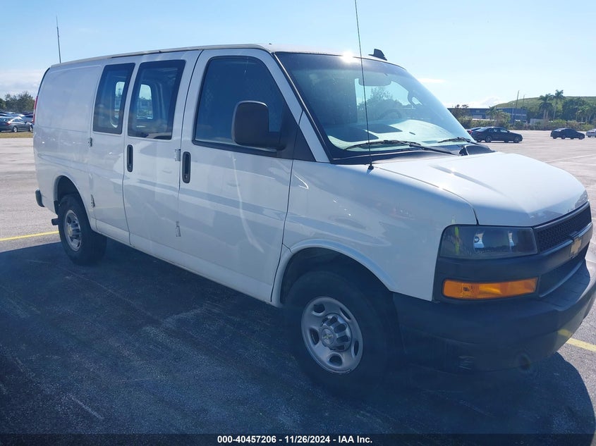 Vin: 1gcwgafpxk1241710, lot: 40945891, chevrolet express 2500 work van 2019 img_1