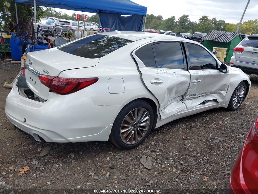 VIN JN1EV7AR7JM430697 2018 INFINITI Q50 3.0T LUXE