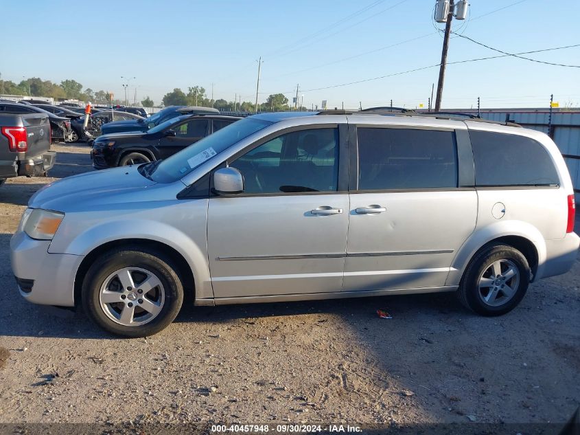 2010 Dodge Grand Caravan Sxt VIN: 2D4RN5D15AR117981 Lot: 40457948