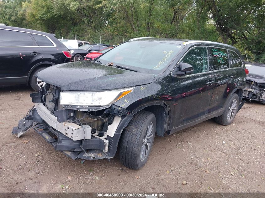 5TDJZRFH9JS540280 2018 TOYOTA HIGHLANDER - Image 2