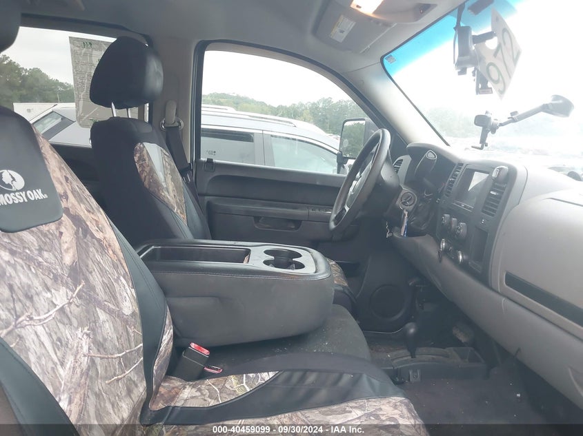 2013 CHEVROLET SILVERADO 1500 VIN: 3GCPKREA1DG260052