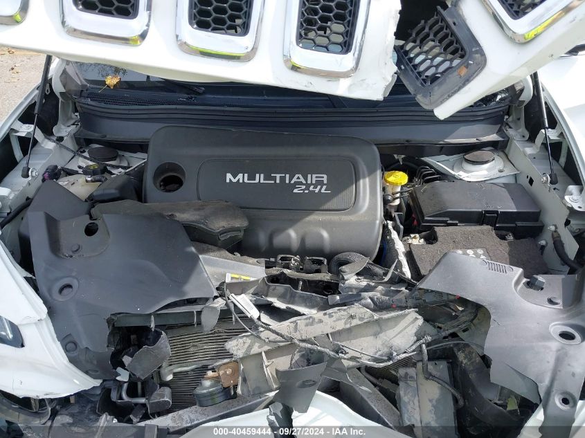 VIN 1C4PJMCBXJD589567 2018 JEEP CHEROKEE LATITUDE 4X4