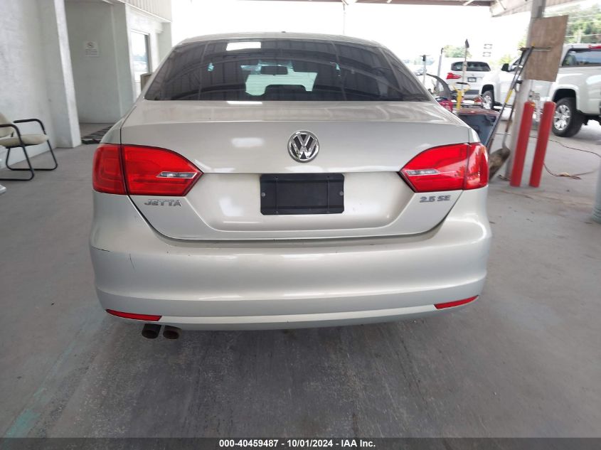 3VWDP7AJ2CM332713 2012 Volkswagen Jetta Se