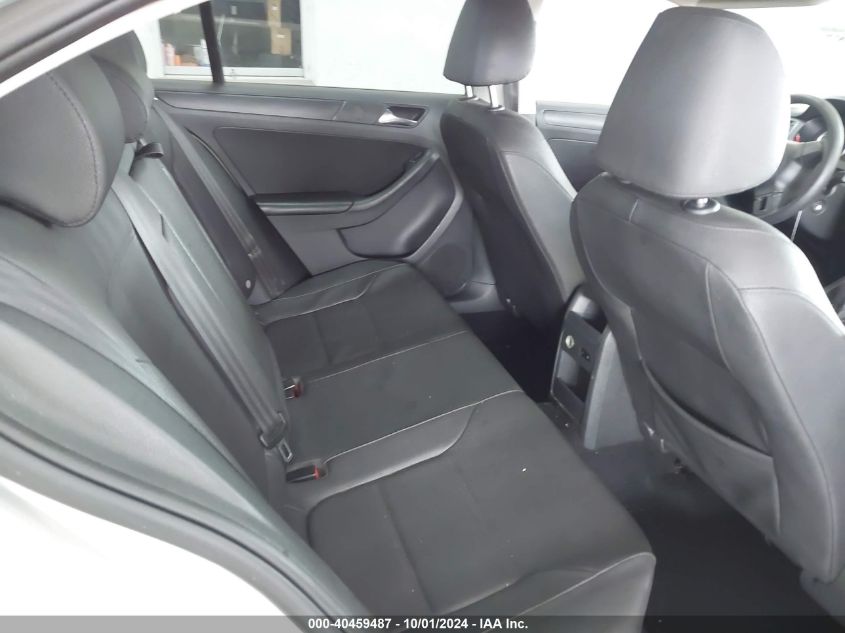 3VWDP7AJ2CM332713 2012 Volkswagen Jetta Se