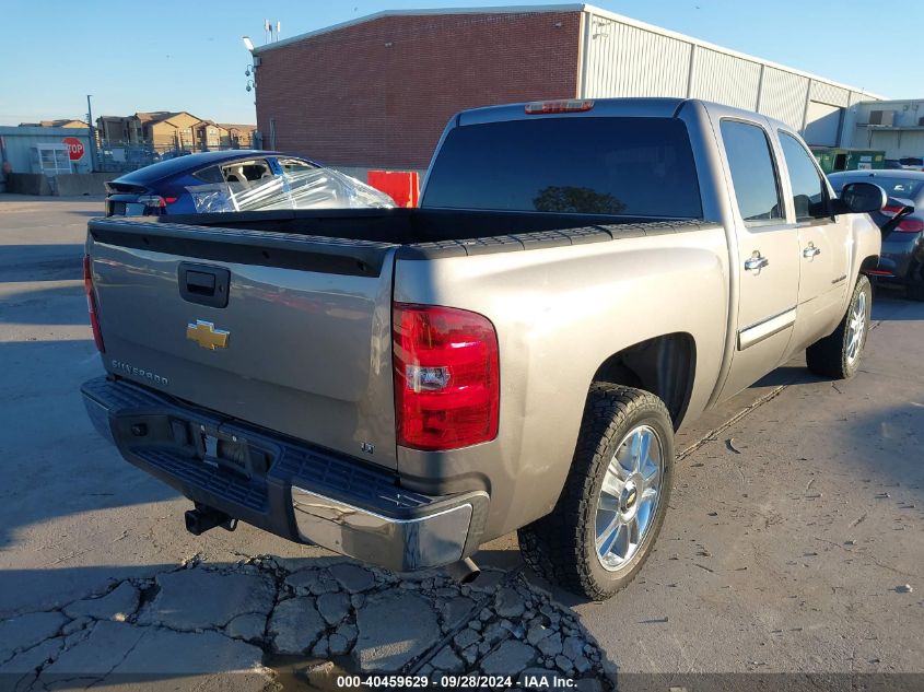 VIN 4T1B11HK2KU720912 2013 CHEVROLET SILVERADO 1500 no.4