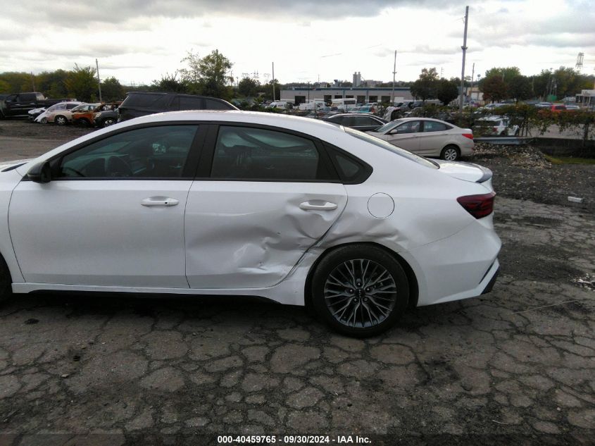 2023 Kia Forte Gt Line VIN: 3KPF54AD0PE668807 Lot: 40459765