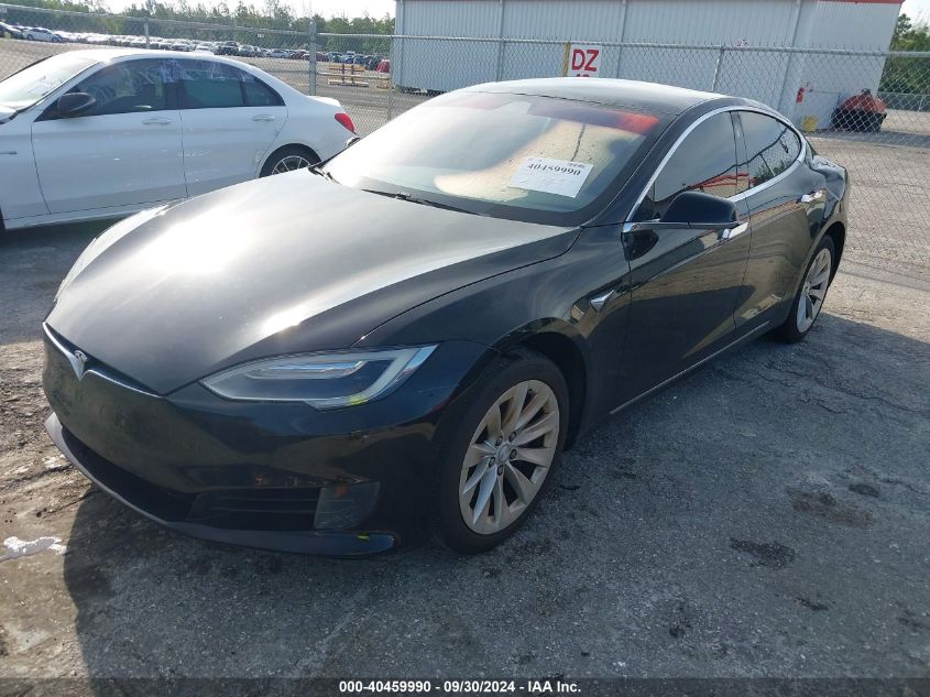 5YJSA1E18HF203213 2017 TESLA MODEL S - Image 2