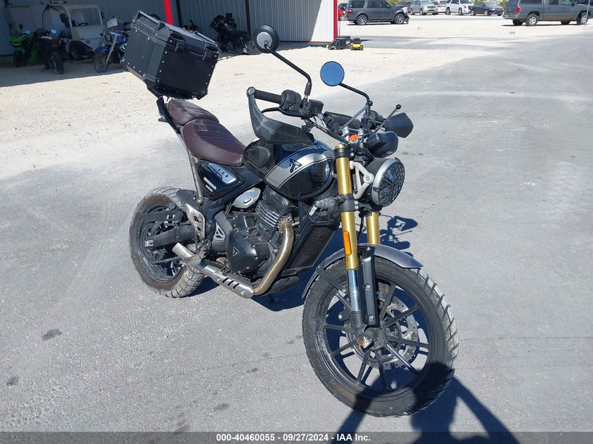 TRIUMPH MOTORCYCLE SCRAMBLER 400 X 2024