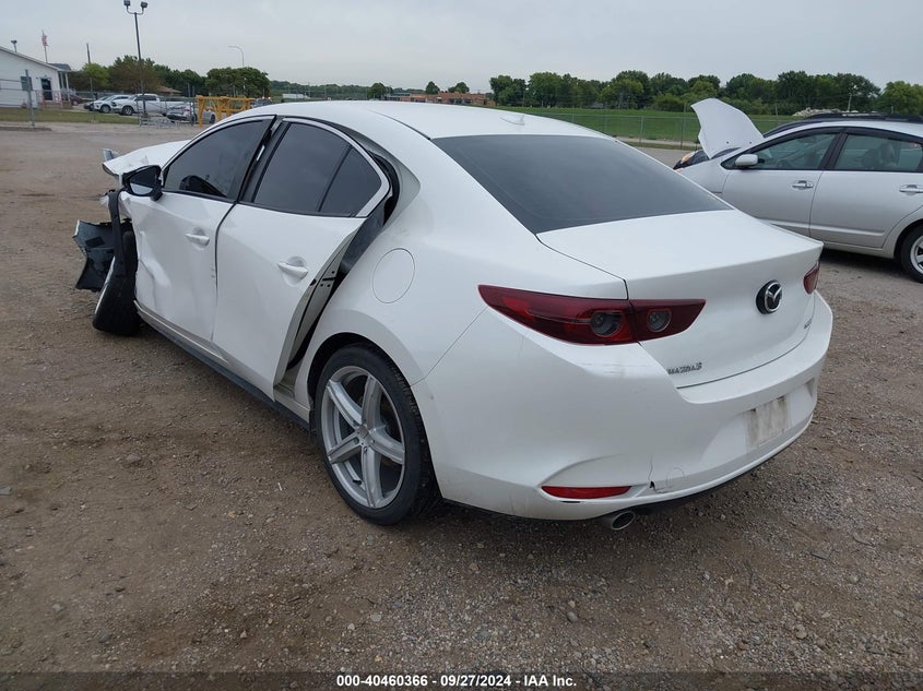 VIN 3MZBPADL2KM105621 2019 MAZDA MAZDA3 PREFERRED PACKAGE