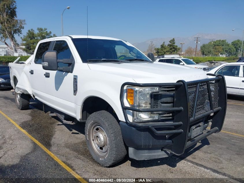 VIN 1C4NJCBB6ED819419 2017 FORD F-250 no.1