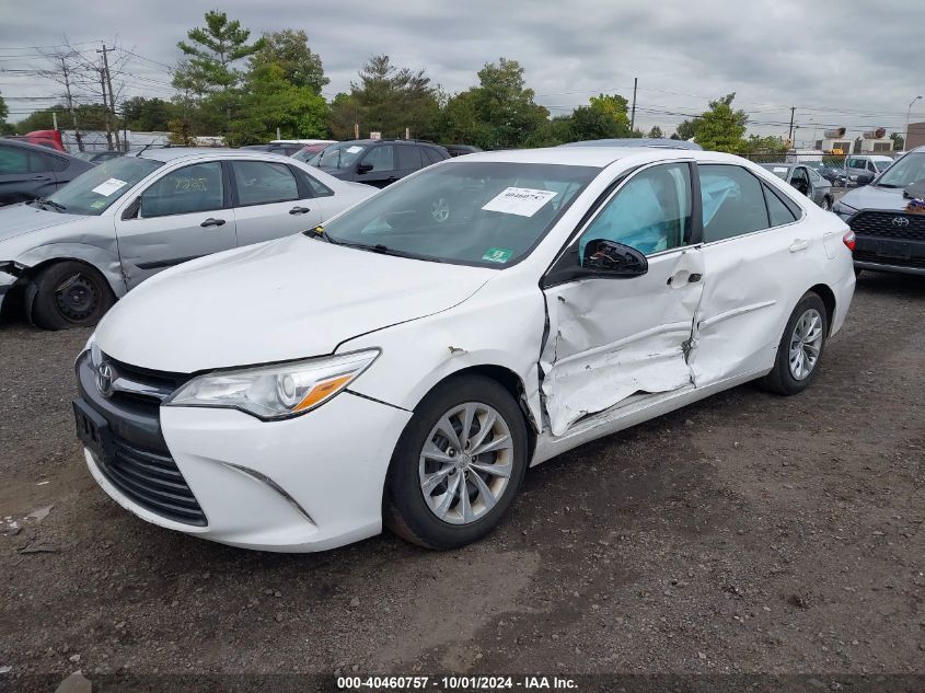 4T4BF1FK5GR581604 2016 TOYOTA CAMRY - Image 2