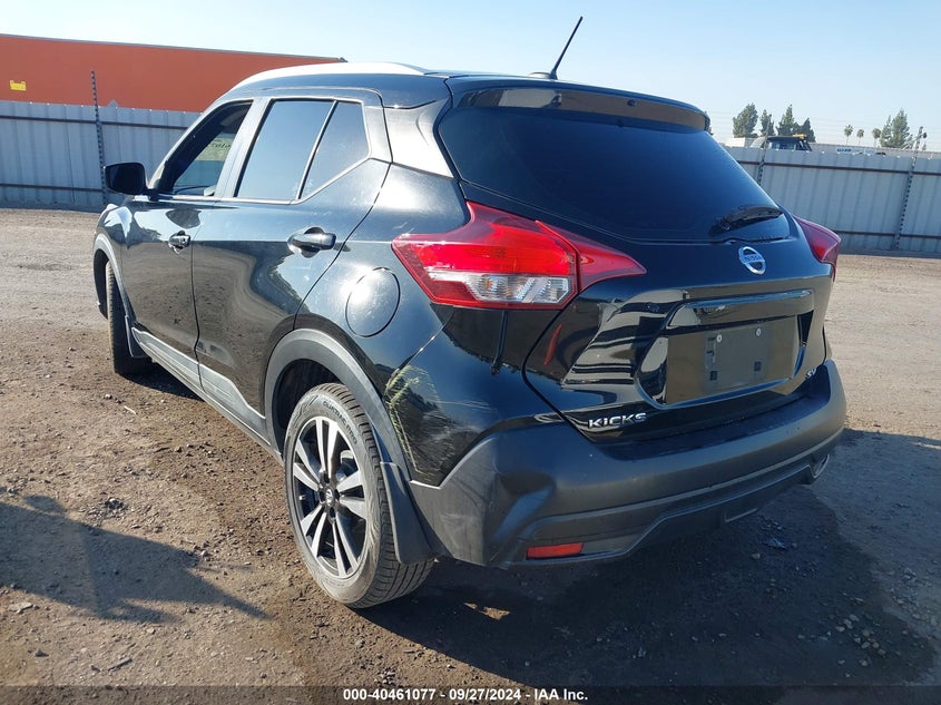 VIN 3N1CP5CU2JL516159 2018 NISSAN KICKS SV