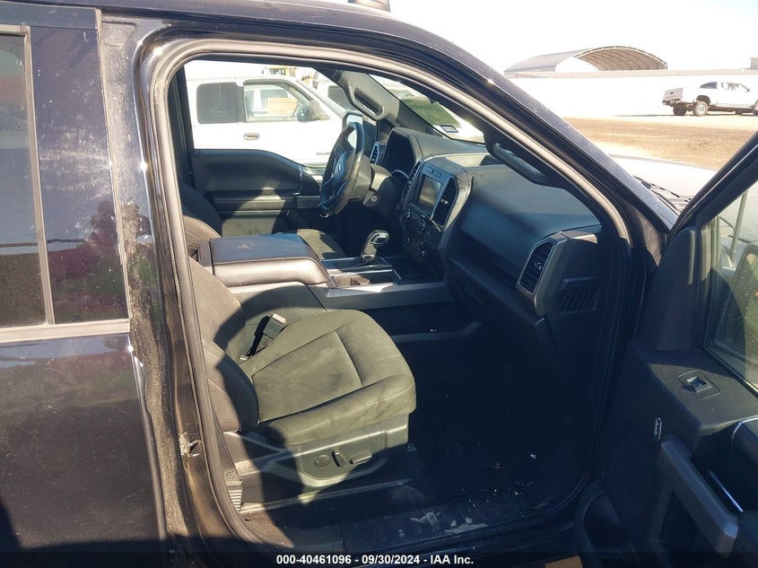 VIN 1FTEW1EP7KFC28383 2019 FORD F-150 XLT
