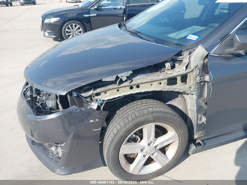 4T1BF1FK1EU349847 2014 Toyota Camry Se