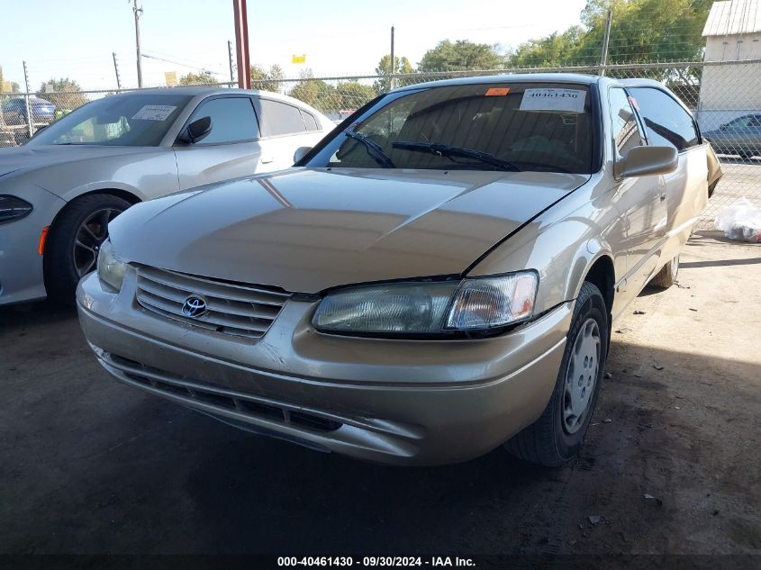 JT2BG22K5W0150637 1998 Toyota Camry Le