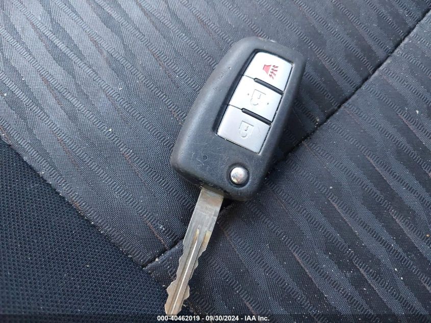 VIN 5N1AT2MV8KC726019 2019 NISSAN ROGUE S
