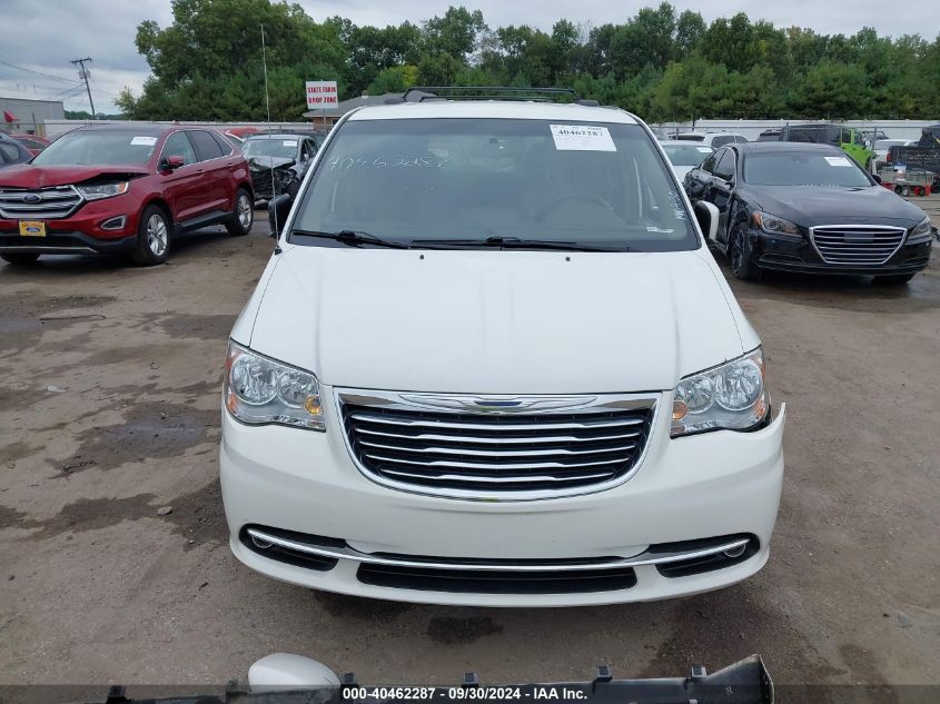 2A4RR8DG0BR607201 2011 Chrysler Town & Country Touring-L