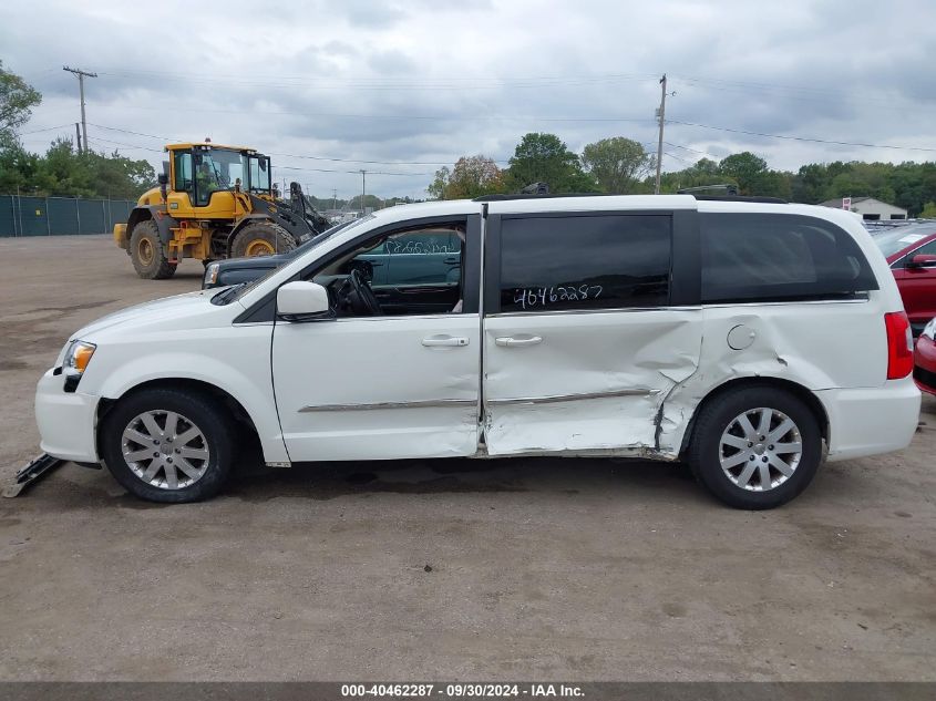 2A4RR8DG0BR607201 2011 Chrysler Town & Country Touring-L