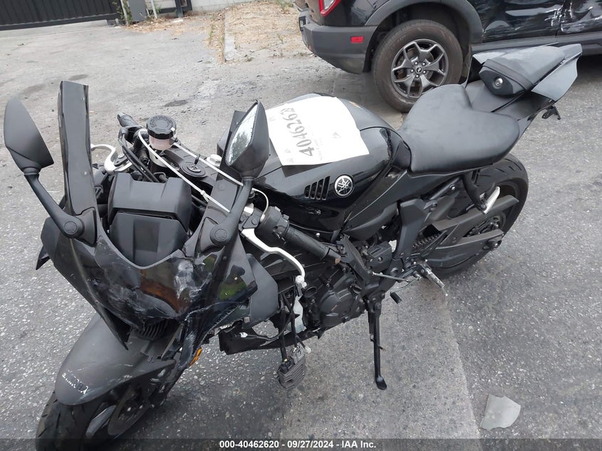 VIN JYARM38Y7RA003102 2024 YAMAHA YZFR7
