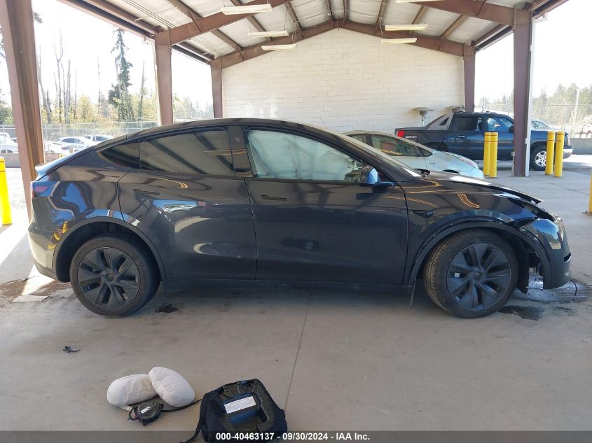 2024 Tesla Model Y VIN: 7SAYGDEE2RF179699 Lot: 40463137