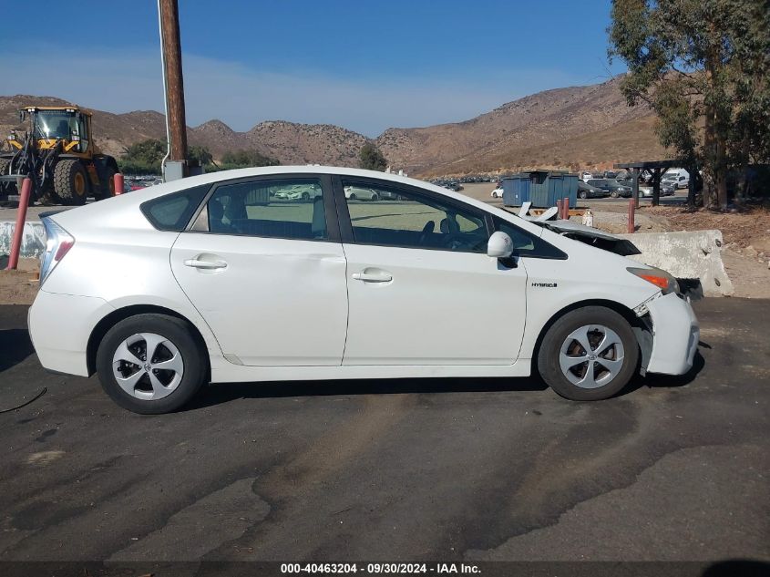 JTDKN3DUXE0393490 2014 Toyota Prius Three