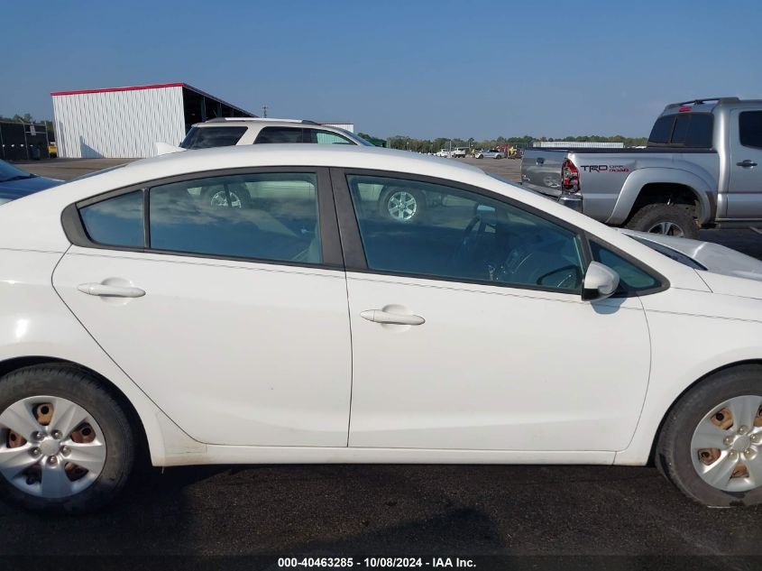 3KPFK4A72JE167685 2018 Kia Forte Lx