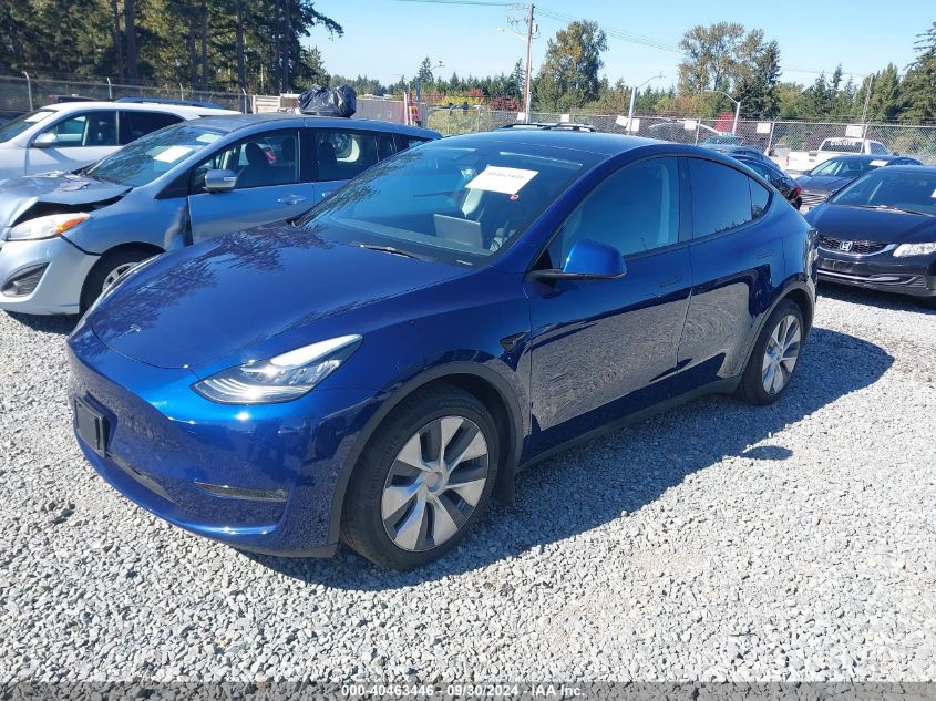 7SAYGAEE2NF358429 2022 TESLA MODEL Y - Image 2