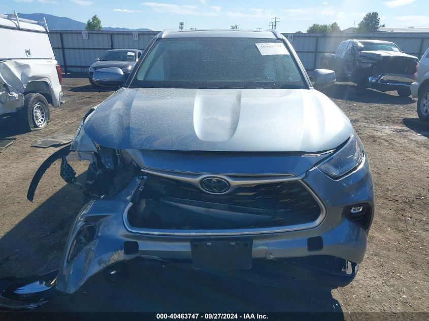 5TDHZRBH9MS098464 2021 Toyota Highlander Xle