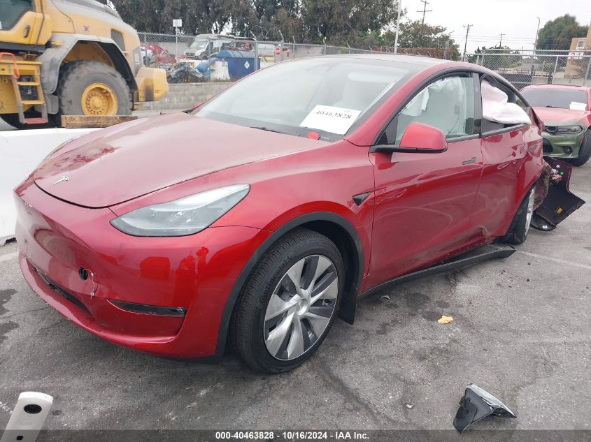 VIN 7SAYGDEE0RF082288 2024 TESLA MODEL Y no.2