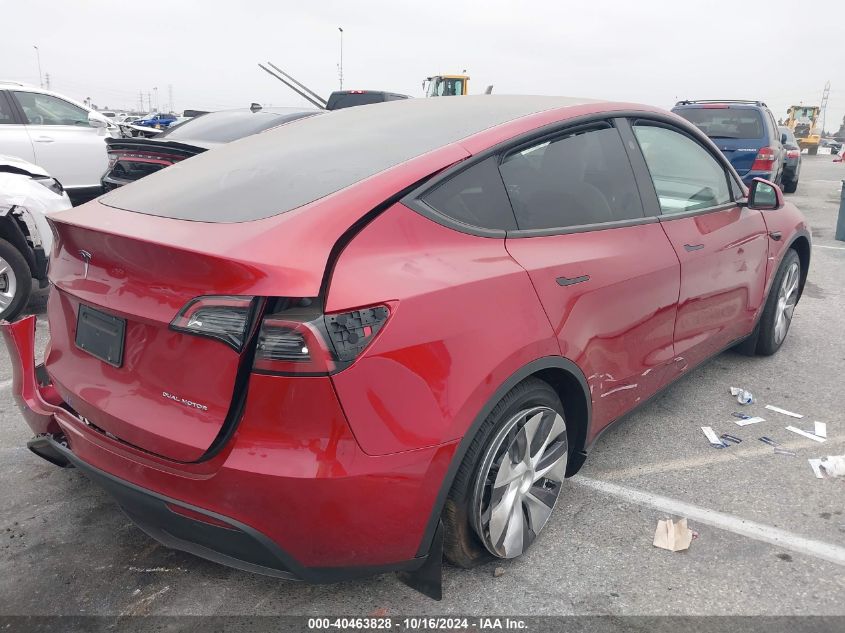 VIN 7SAYGDEE0RF082288 2024 TESLA MODEL Y no.4