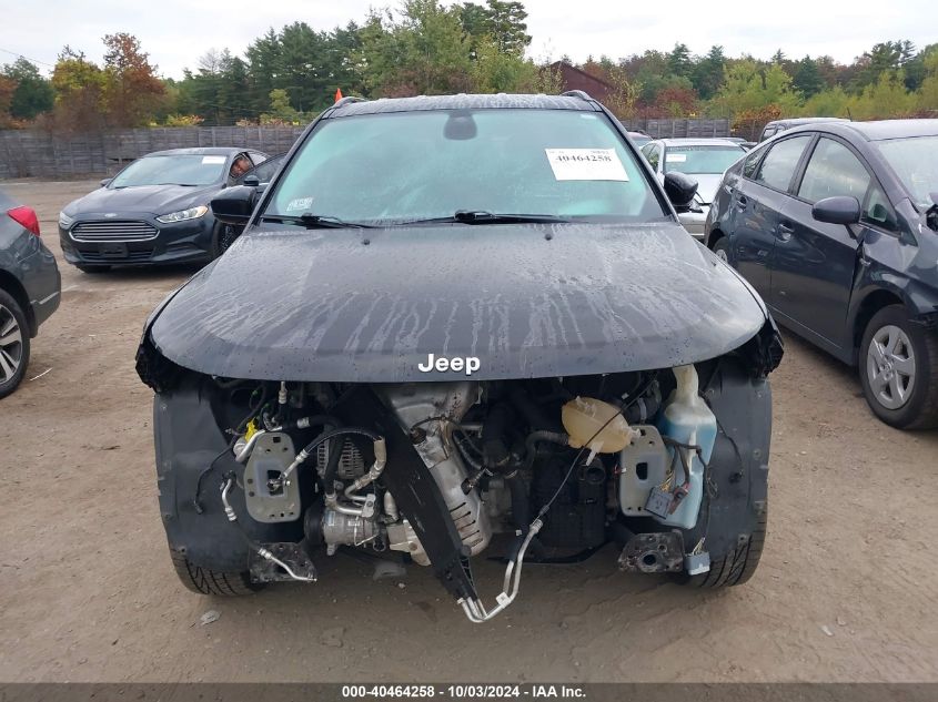 3C4NJDBB3JT307093 2018 Jeep Compass Latitude 4X4