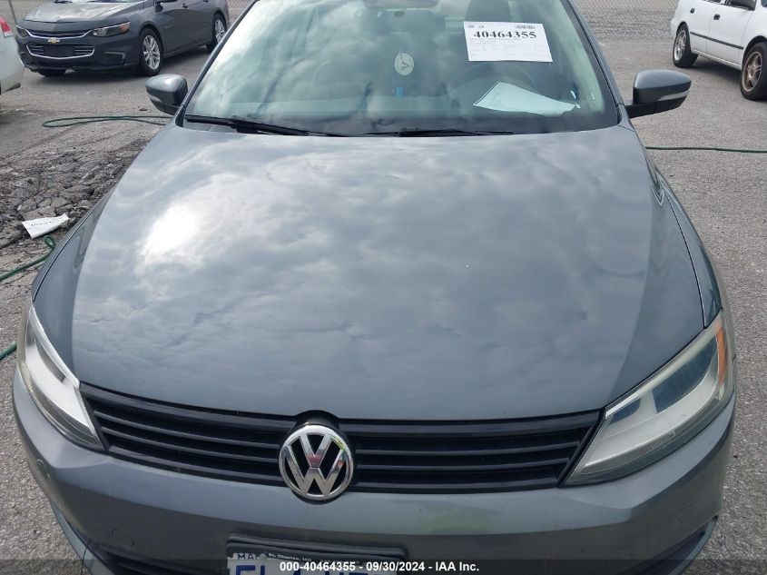 3VWDX7AJXCM458284 2012 Volkswagen Jetta 2.5L Se