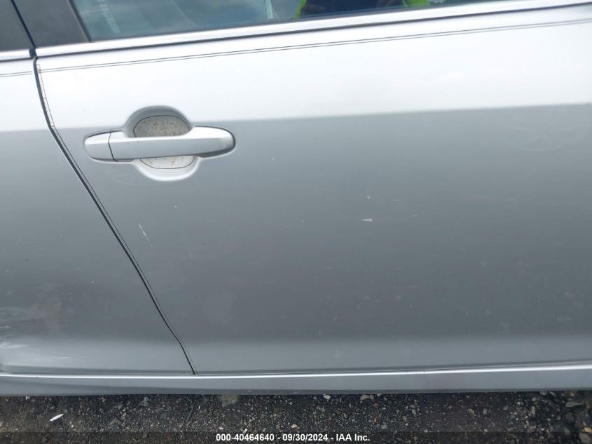 4T1BF1FK0DU640919 2013 Toyota Camry Se