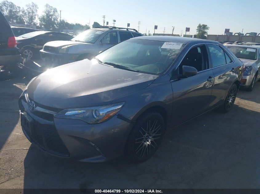 4T1BF1FK6HU699284 2017 TOYOTA CAMRY - Image 2