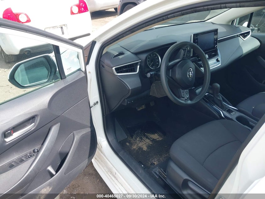 VIN 5YFEPRAE2LP024181 2020 TOYOTA COROLLA LE