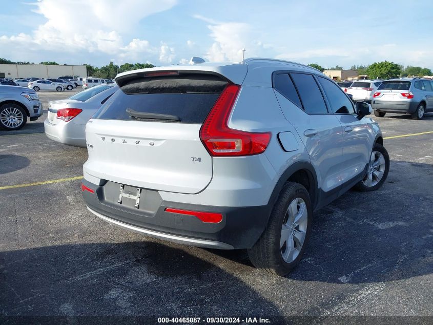 YV4AC2HK5M2430384 2021 Volvo Xc40 T4 Momentum