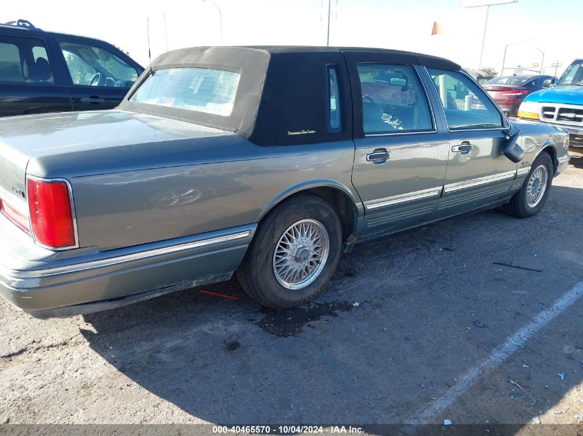 1LNLM82W1VY704391 1997 Lincoln Town Car Signature