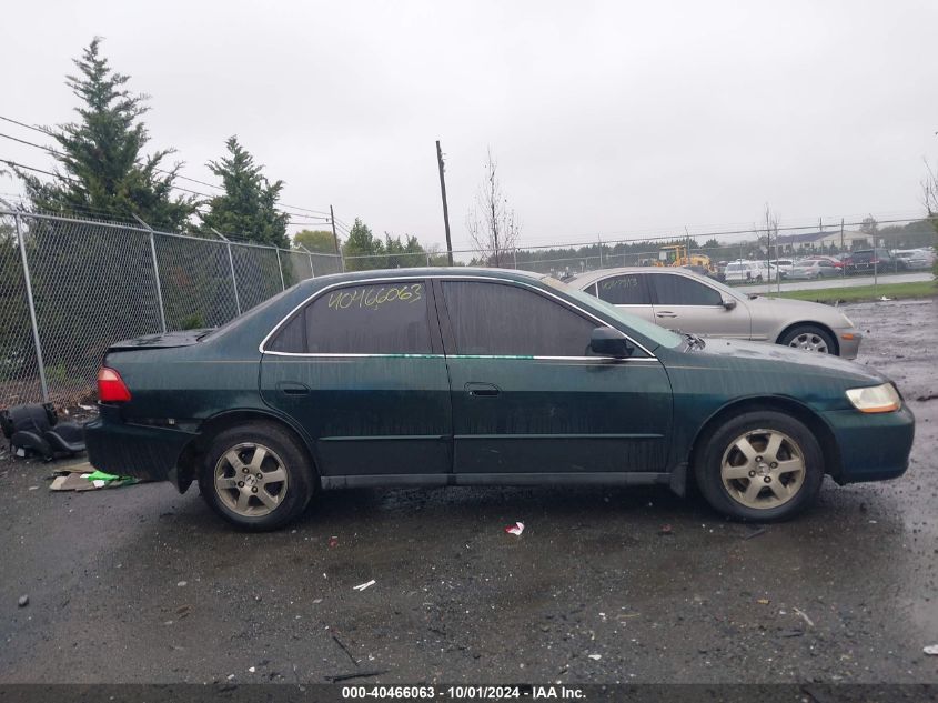 1HGCG6698YA094086 2000 Honda Accord Se