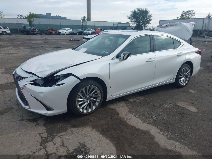 58AE21B11LU006287 2020 LEXUS ES - Image 2