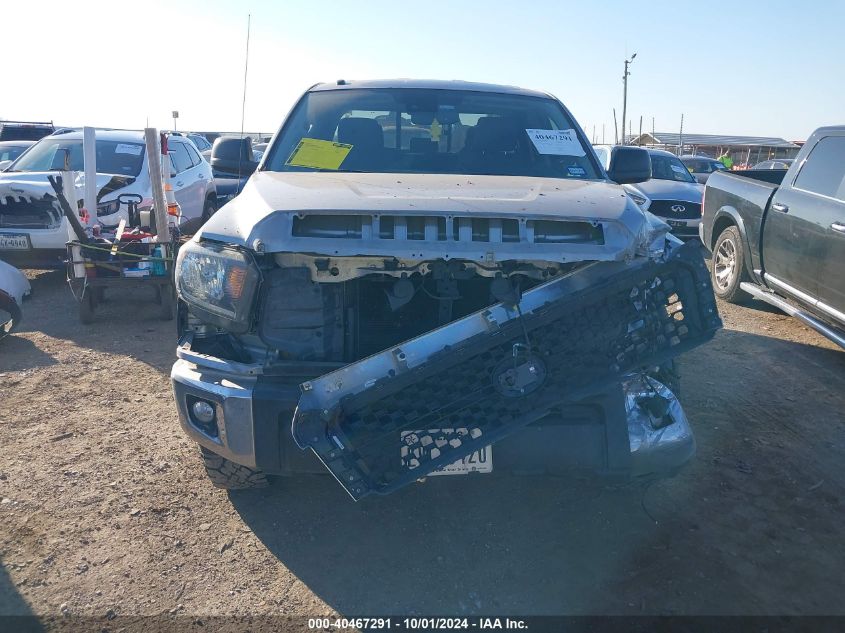 2019 Toyota Tundra Sr5 5.7L V8 VIN: 5TFUW5F1XKX820335 Lot: 40467291