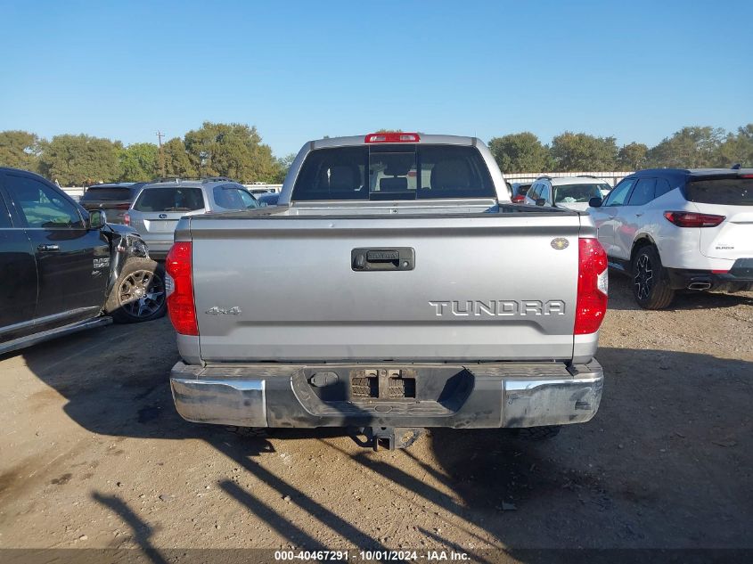 2019 Toyota Tundra Sr5 5.7L V8 VIN: 5TFUW5F1XKX820335 Lot: 40467291