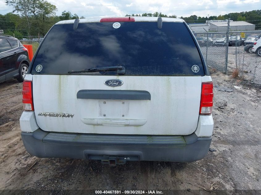 2004 Ford Expedition Xls VIN: 1FMRU13W44LA96877 Lot: 40467591