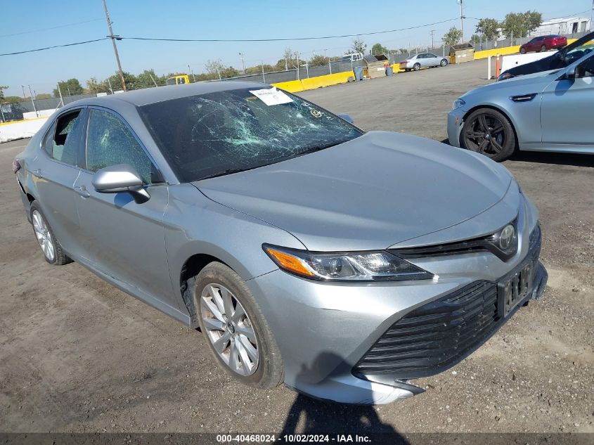 JTNB11HK5J3037719 2018 TOYOTA CAMRY - Image 1