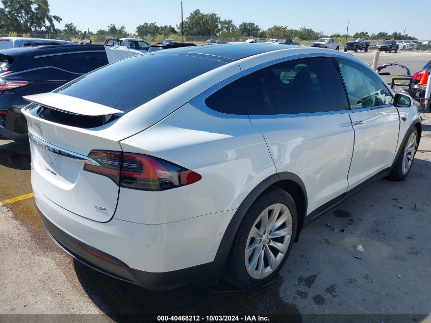 VIN 5YJXCBE21JF139990 2018 TESLA MODEL X no.4