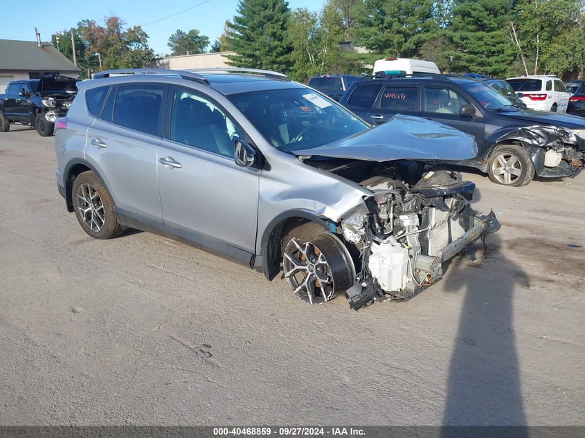 TOYOTA RAV4 SE 2017